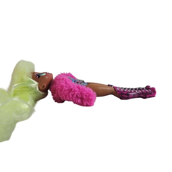 LOL Surprise OMG Lady Diva Fashion Doll 9" Series 1 Articulated Pose 11 Pieces - Picture 5 of 10